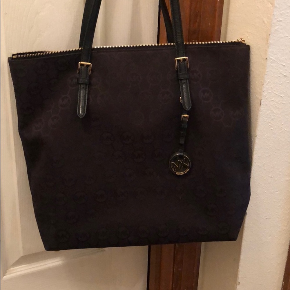 Michael Kors top-zip